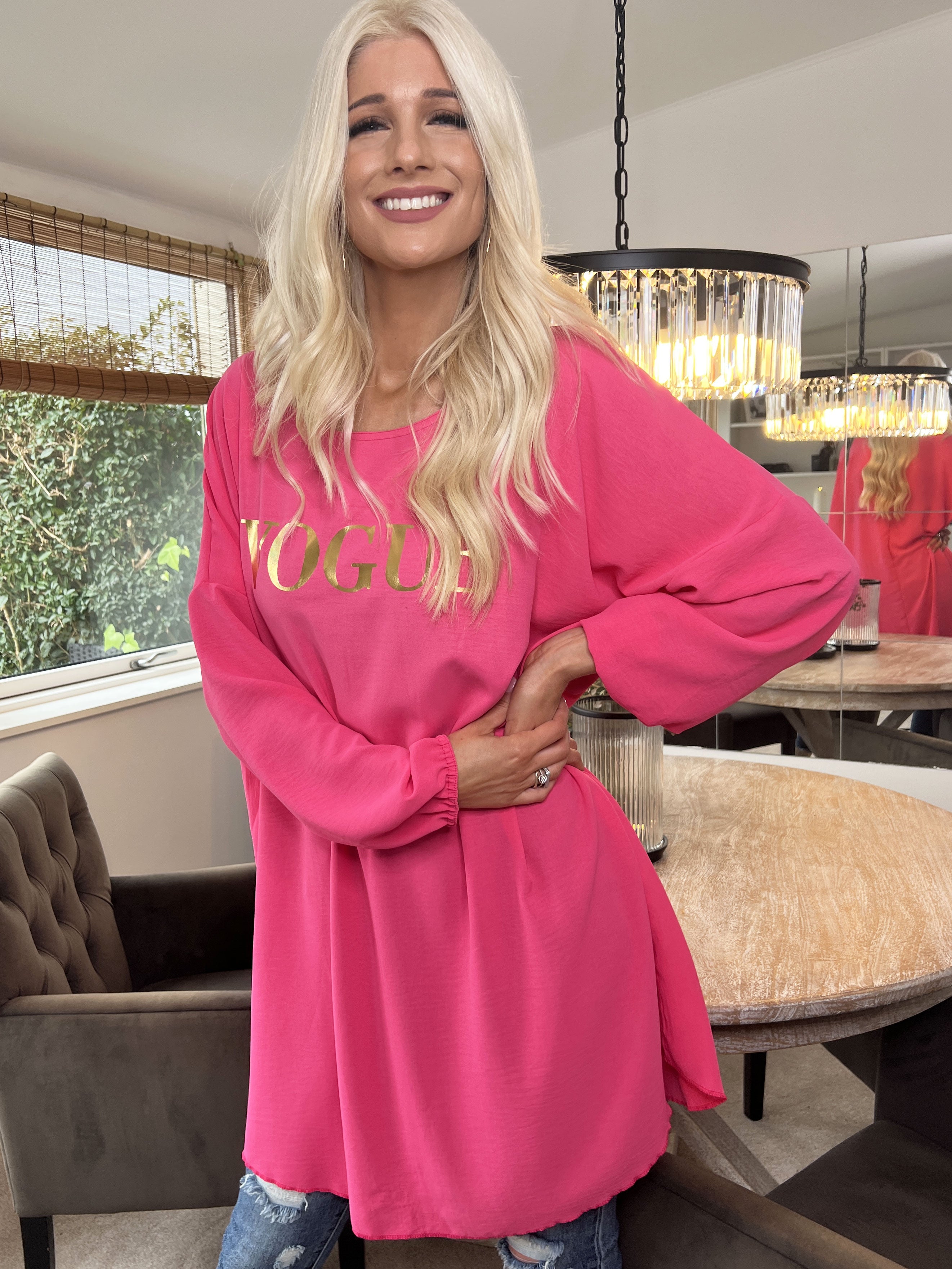 Nella - Cool klänning med skrift